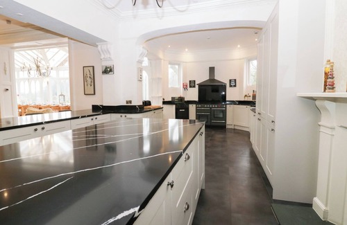 Dalton-in-Furness House | VALLEY VIEW, pet friendly, with hot tub in Dalton-In-Furness