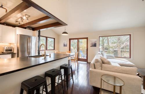 Olympic Valley House | Valley View Townhome # 10 at Palisades by Tahoe Getaways - Shuttle & Walk to the Village!
