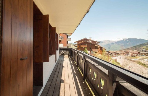 Les Avanchers-Valmorel Apartment | Valmorel: 3-Room Apartment, 6 Pers., WiFi, Balcony, Ski Locker