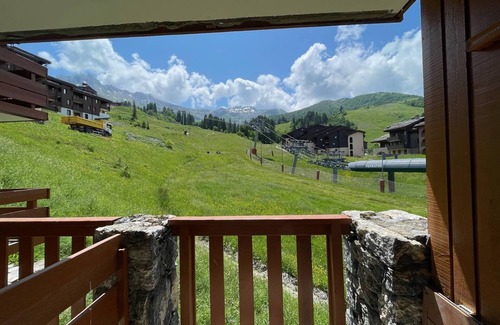 Les Avanchers-Valmorel Apartment | Valmorel: 33m² Apt, ski-in/ski-out, pets allowed