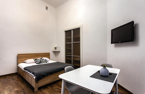 Lviv City Center Apartment | Valova 13/9, small studio