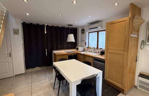 Valras-Plage House | Valras Loc Villa Cecile