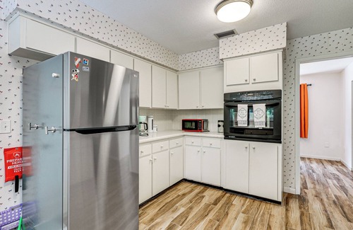 Valrico House | Valrico Vacation Rental ~ 10 Mi to Dinosaur World!