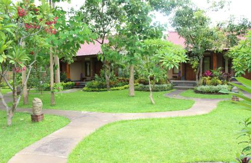 Pemuteran House | Van Karning Bungalow