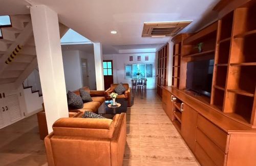 Minburi House | Vanatip118 by Hisoul