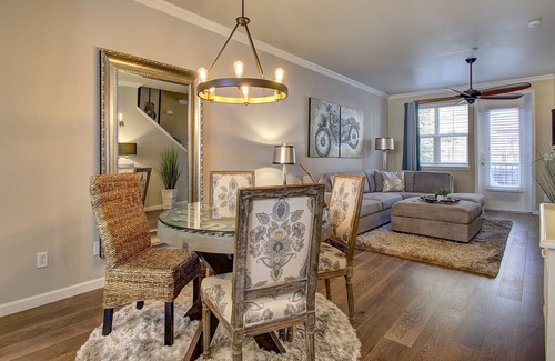 Columbia Way Condo | Vancouver Condo near Columbia River just 11 min. away from PDX