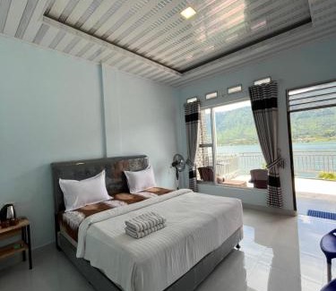 Ambarita House | Vandu's View Guest house & Restaurant