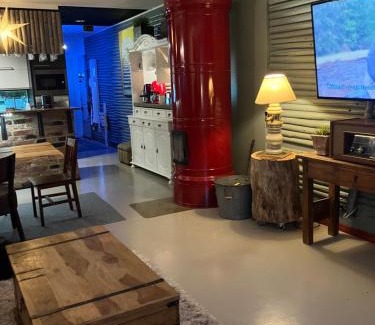 Loviisa Apartment | Vanha Ravintola Ölvin Suolatorilla - Vanhan Kanttorilan yhteydessä