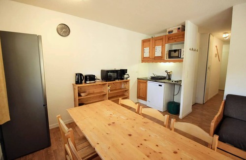 Villarodin-Bourget Apartment | Vanoise Chalets - Chalets de la Vanoise-CV3302