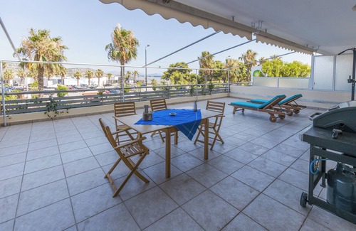 Varkiza Apartment | Varkiza Blue - 2bd apartment next to the beach