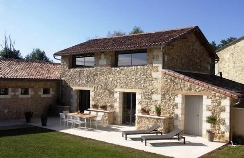 Vanxains House | Vast property with large heated swimming pool in the Dordogne-Périgord 15 pple