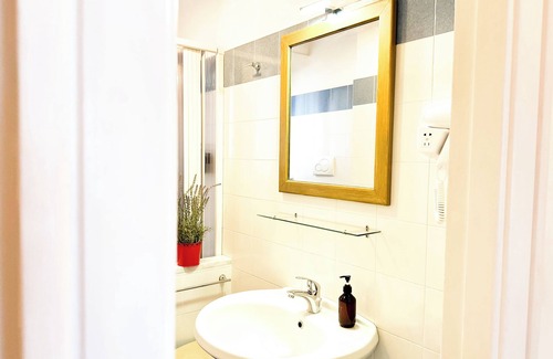 Quartiere XIII Aurelio Apartment | Vatican Metro A XL Apartment [4rooms-13pax] Gemma