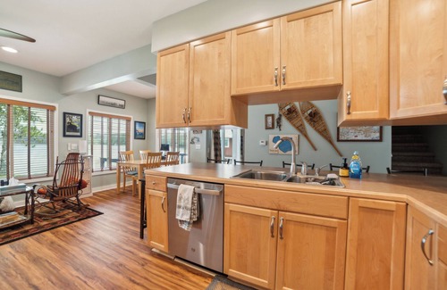 Curtis Township House | Vaughn Lake Escape:Endless Days on the Water – Swim, Boat & Relax!
