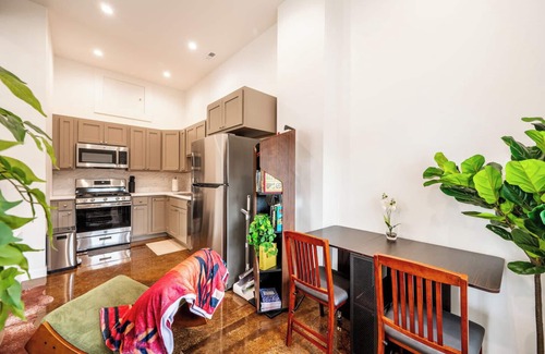 Sheridan Apartment | Vaulted Den | Chic Central 1BR + Fireplace