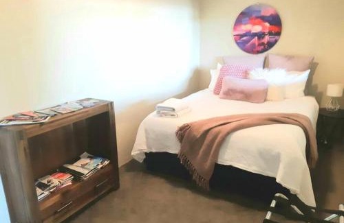 Dunedin Apartment | Vauxhall Private Suite