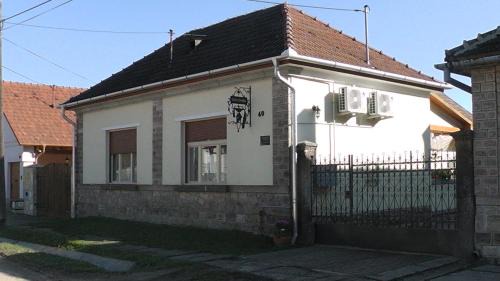 Erdobenye House | Vazsita ház