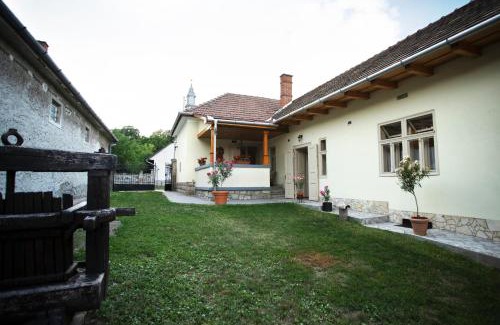 Erdobenye House | Vazsita ház