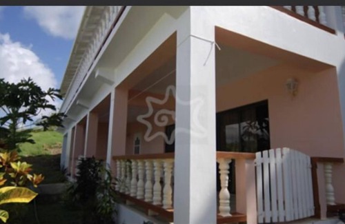 Mount Pleasant Bay House | Immaculate 3 Bed Villa Overlooking Admiralty Bay