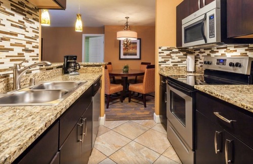 Las Vegas Condo | VEGAS. GRAND PRIX 1. IN THE MIDDLE OF IT ALL. EDC, SPHERE,10 min walk to strip,