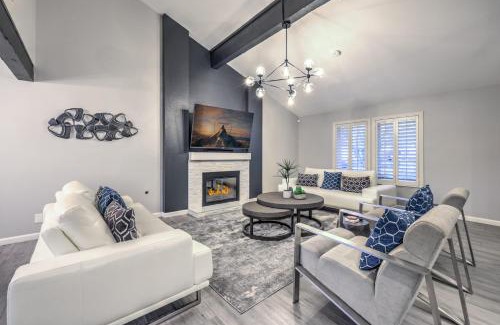 Green Valley North House | Vegas Pool w Wetdeck, Jacuzzi, Wetbar, BBQ, 15 min to Strip