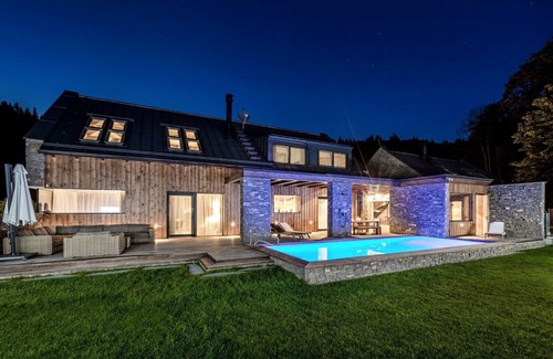 Velke Karlovice Villa | Velké Karlovice MVH028