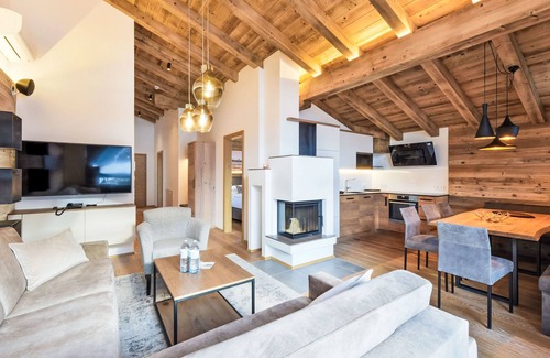 Schonbach Apartment | Venediger Lodge by Interhome