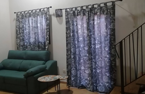 Ademuz Apartment | 'Vencejos' Studio with Wi-Fi