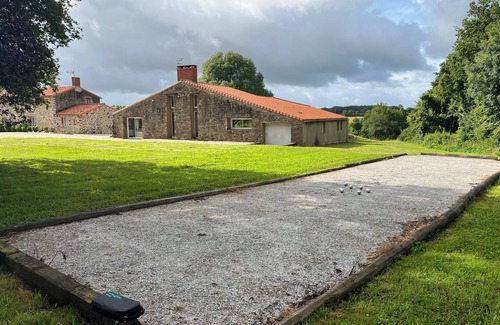 Beaulieu-sous-la-Roche House | Vendée farmhouse, fully renovated with heated swimming pool