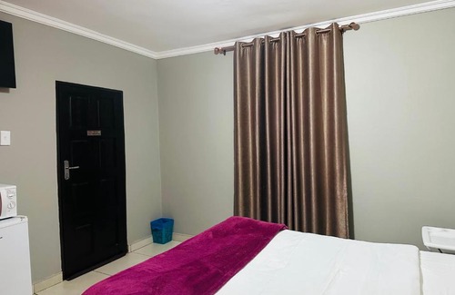 Thohoyandou Apartment | Venice Royal Lodge