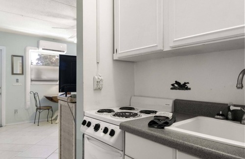 Golden Beach Apartment | Venice Villas * Studio #76