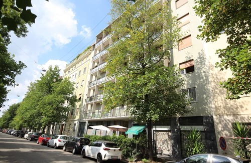 Fiera Apartment | Veniero Apartment A (sx)