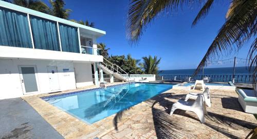 Jarealito Apartment | Ventana Va104 at Arecibo 681 Ocean Drive
