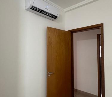 Sao Carlos Apartment | VENUS - 3DORM CONFORTO AR COND & CHARME, na melhor localização Máx 7