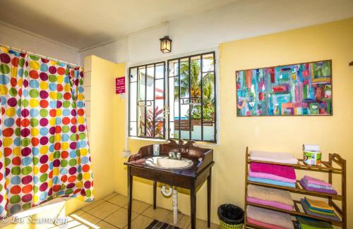 Calibishie House | Veranda View Guesthouse