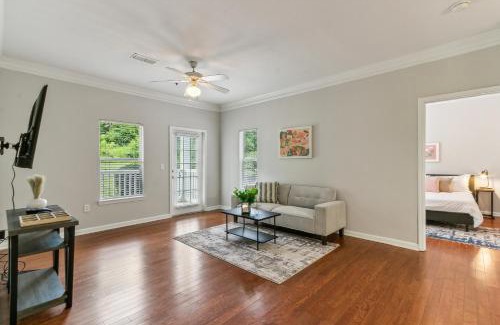 Valley Apartment | Verandas 1723 I Corporate Bd Apt I Pool I Gym