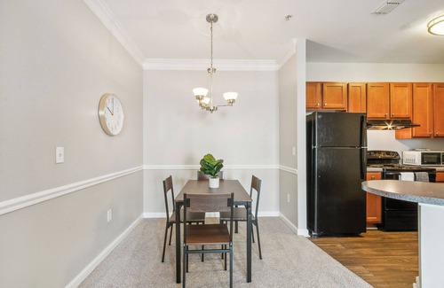 Valley Apartment | Verandas 2123 I Comfortable W A Modern Flair