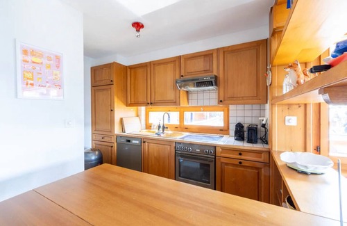 Verbier Apartment | VERBIER VIEWS WITH PRIVATE PARKING IN THE CENTER OF THE VILLAGE