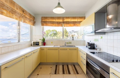 Paralia Vergas Apartment | Verga Beachside Getaway with Panoramic Seaviews