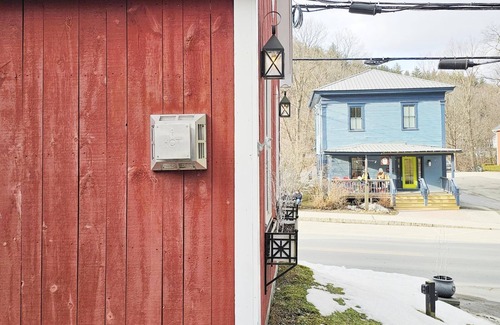 Stowe Area House | Vermont Style in Stowe Center - Walk to Everything