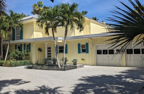 Indian River Shores House | Vero Beach Retreat. Your Private Beach Side Oasis.