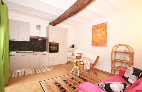 Viconago House | Veronica & Ladybug House for 8 people with pool.