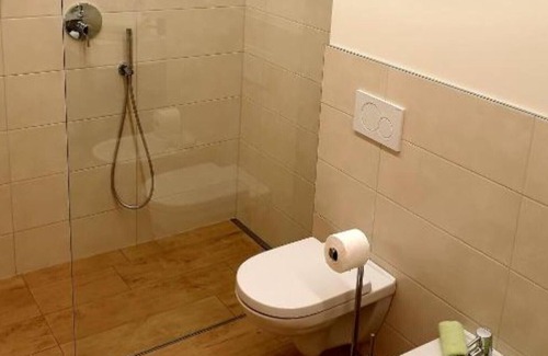 Unterrain/Riva di Sotto Apartment | Versigglhof apartment with terrace 2