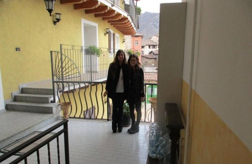 Sabbio Chiese Bed & Breakfast | Very Big Room in Agriturismo Rocca Dei Marchesi