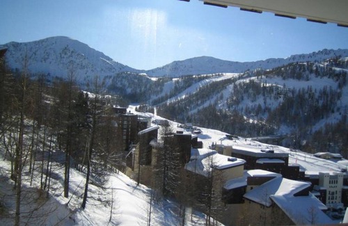 Isola Apartment | Very bright apartment with 5 rooms, 9th floor, ideally placed