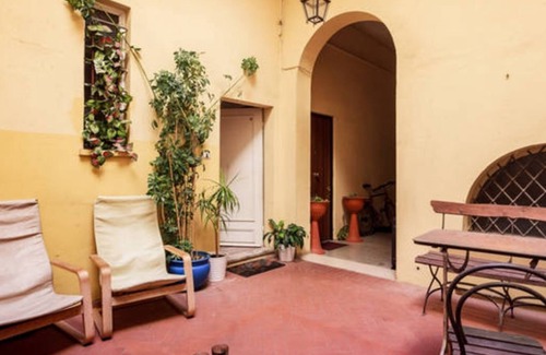 Historic Center Apartment | Very bright two-room apartment in the heart of Bologna (CIN: IT037006C2J3YU2RG5)