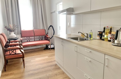 Rudolfsheim-Funfhaus Apartment | very centrally located but quiet and friendly