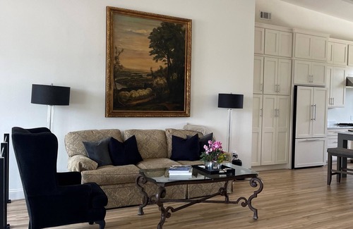 Giddings House | Very convenient, beautiful home with great restaurants within walking distance