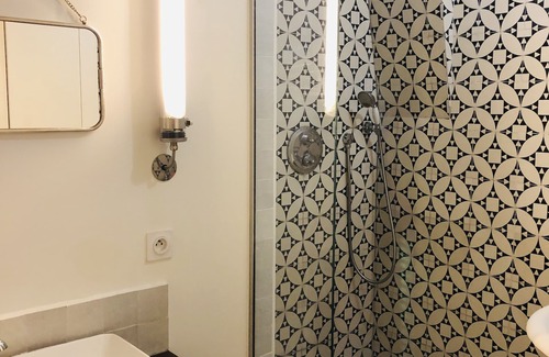Quartier de la Porte-Saint-Denis Apartment | Very elegant and modern Parisian appartement in the heart of Paris