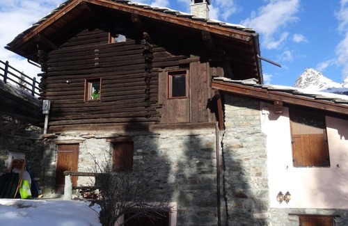 Champlan House | Very homely, traditional with modern facilities. Very comfortable and spacious.