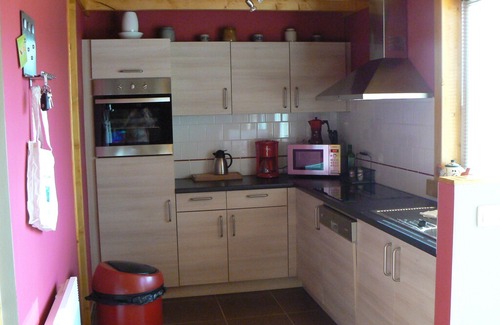 Froidchapelle House | Very lovely bungalow by Eau d’Heure Lakes with pool, beach and water activities
